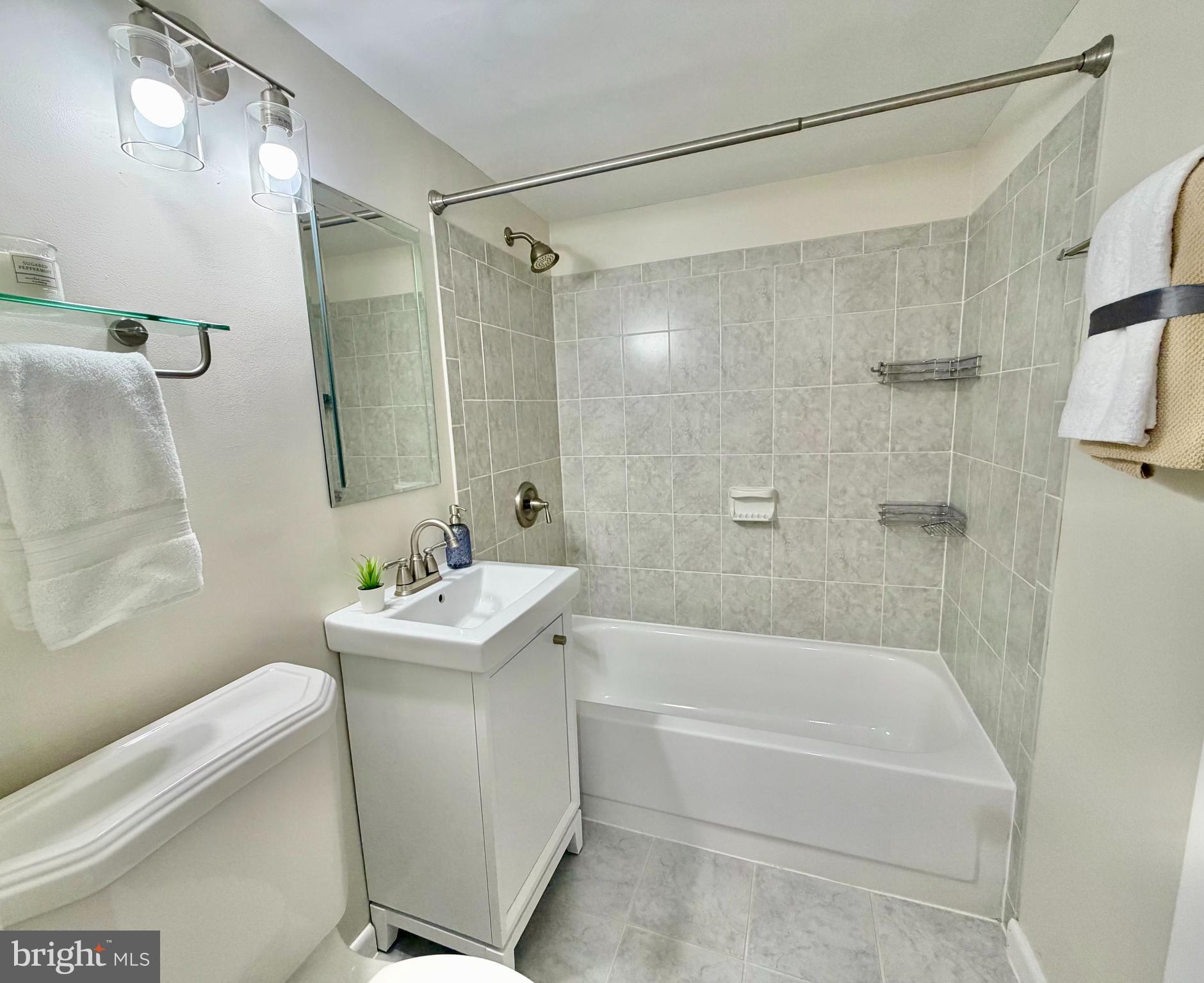 4630 28th Road South, Unit C Arlington, VA 22206 - Photo 22 of 40 Updated Lower-Level Full-Bath