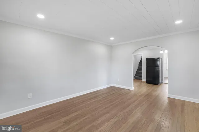 wooden floor in an empty room with wooden floor