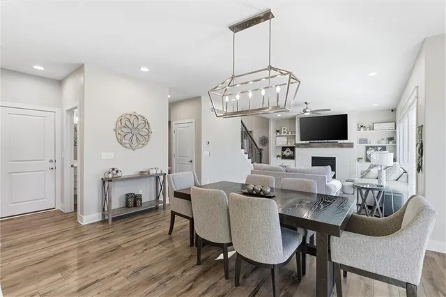 $550,000 | 308 Oak Street, Lone Jack, MO 64070