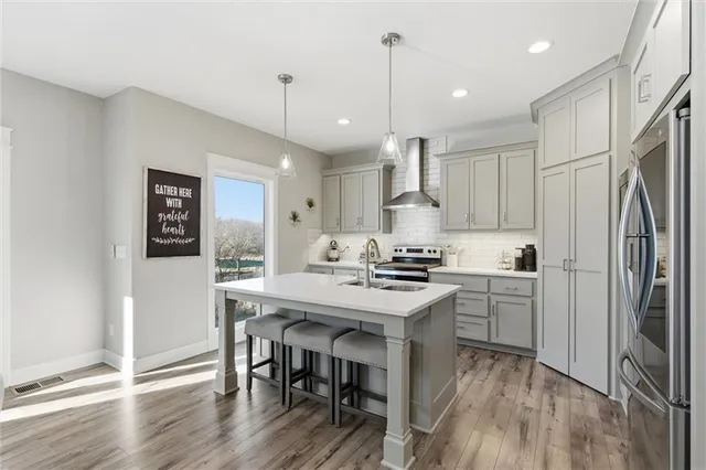 $550,000 | 308 Oak Street, Lone Jack, MO 64070