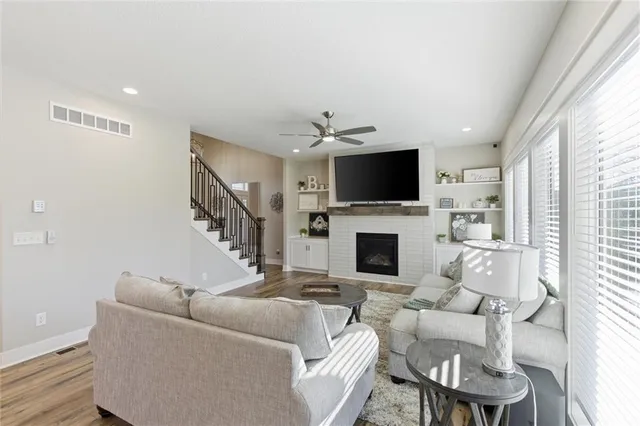 $550,000 | 308 Oak Street, Lone Jack, MO 64070