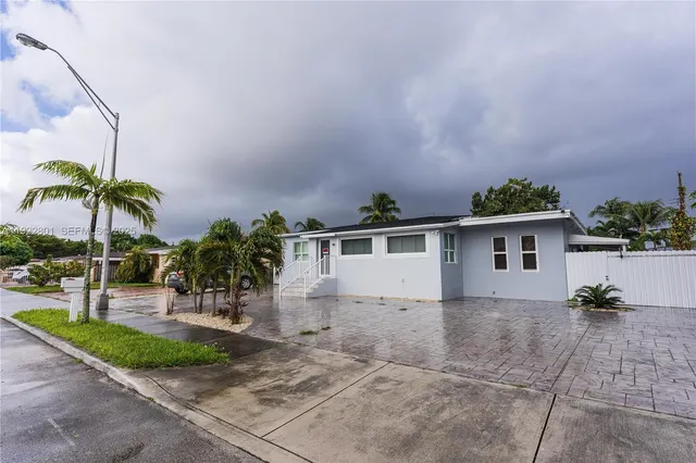 $3,750 | 230 East 56th Street, Hialeah, FL 33013