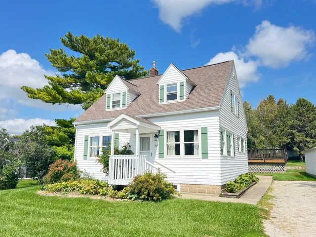 $259,900 | 505 East Farmer Street, Spring Valley, MN 55975