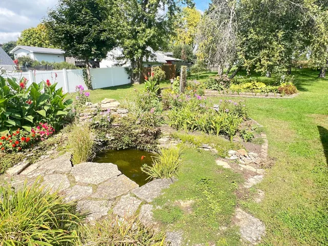 $259,900 | 505 East Farmer Street, Spring Valley, MN 55975