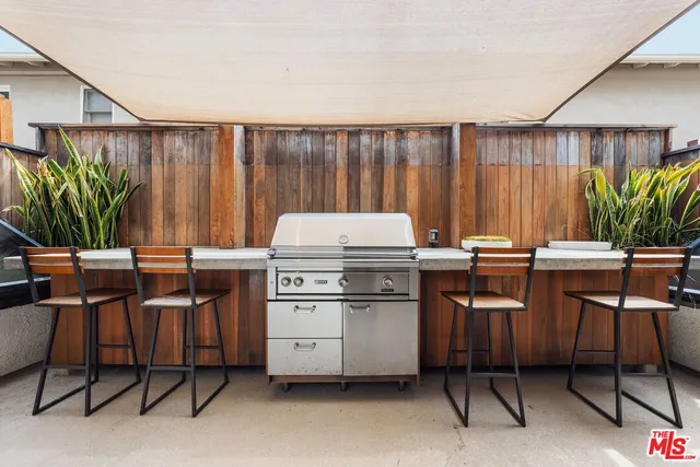 $10,500 | 831 14th Street, Unit 2, Santa Monica, CA 90403