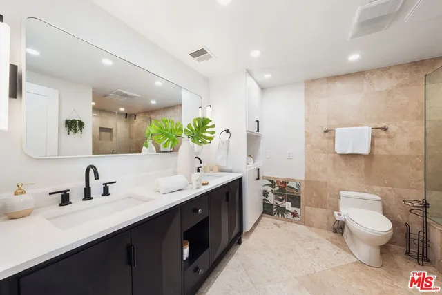 $10,500 | 831 14th Street, Unit 2, Santa Monica, CA 90403