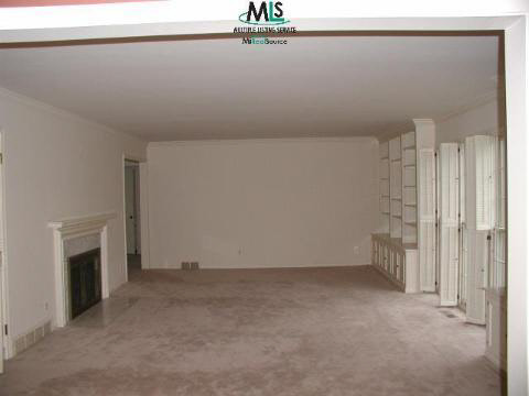 1005 Harvard Road Grosse Pointe, MI 48230 - Photo 5 of 9 855008-4.JPG
