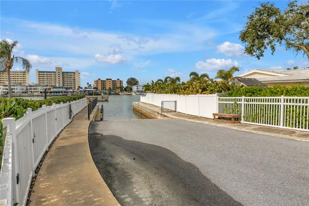 14546 Anchorage Circle Seminole, FL 33776 - Photo 84 of 88