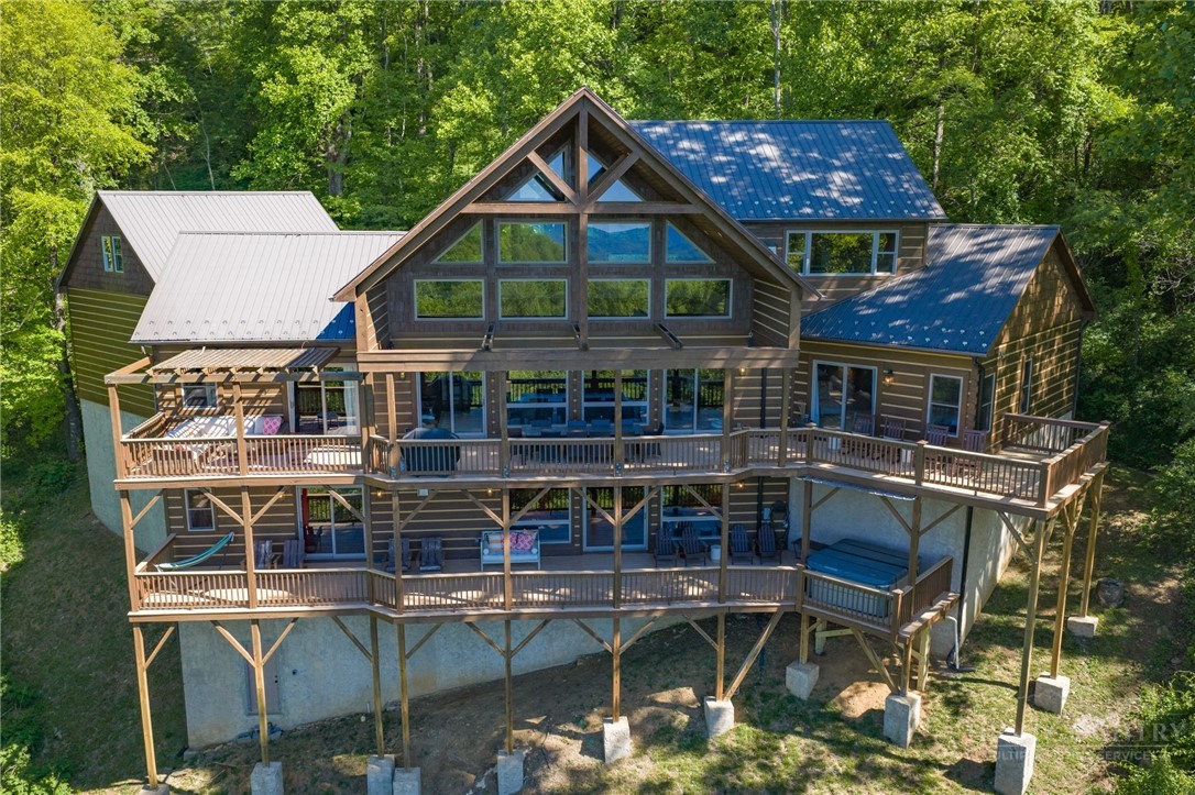 306 Old Megs Lane Boone, NC 28607 - Photo 2 of 47