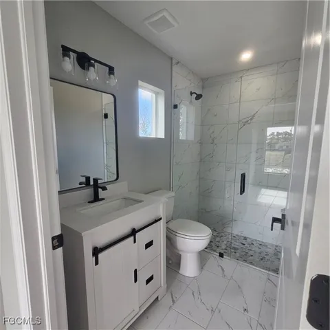 $2,400 | 1010 Northeast 34th Lane, Cape Coral, FL 33909