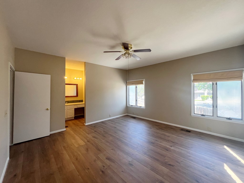 805-139 Highway 534 Loop Kerrville, TX 78028 - Photo 18 of 28 a view of a room window and wooden floor