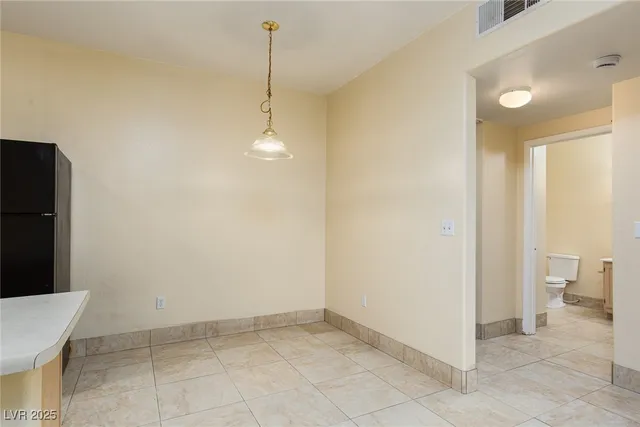 $1,200 | 5650 East Sahara Avenue, Unit 1048, Las Vegas, NV 89142