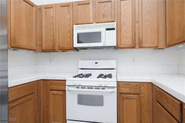 $1,200 | 5650 East Sahara Avenue, Unit 1048, Las Vegas, NV 89142