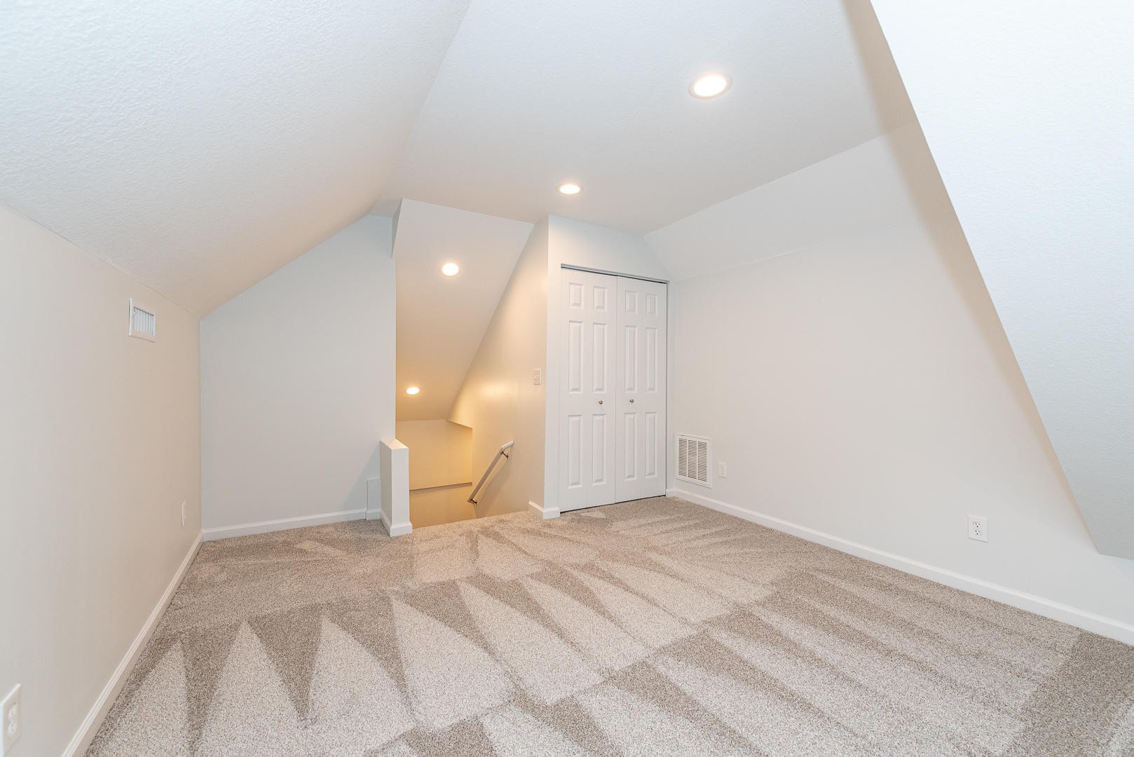 116 Devanshire Court Oak Ridge, TN 37830 - Photo 25 of 30 a view of an empty room