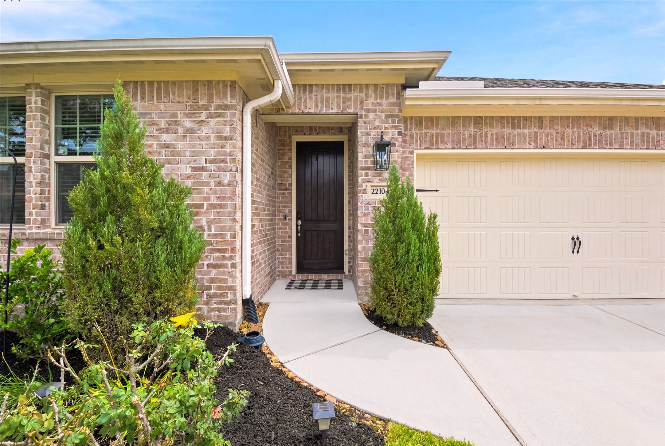 22104 Volante Drive Spring, TX 77386 - Photo 2 of 44