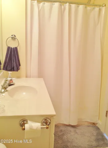 $2,000 | 1009 North Sanderling Drive, Leland, NC 28451