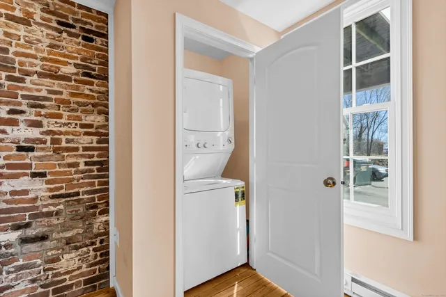 $539,000 | 9 Brewer Street, New London, CT 06320