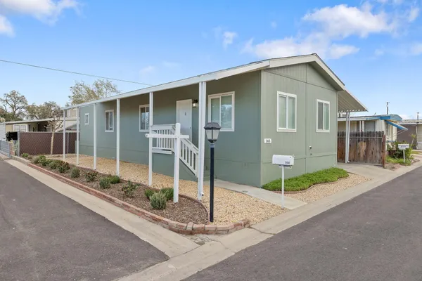 $139,000 | 26814 South Mooney Boulevard, Unit D140, Visalia, CA 93277