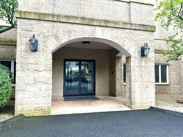 $325,000 | 500 Prospect Street, Unit 1E, New Haven, CT 06511