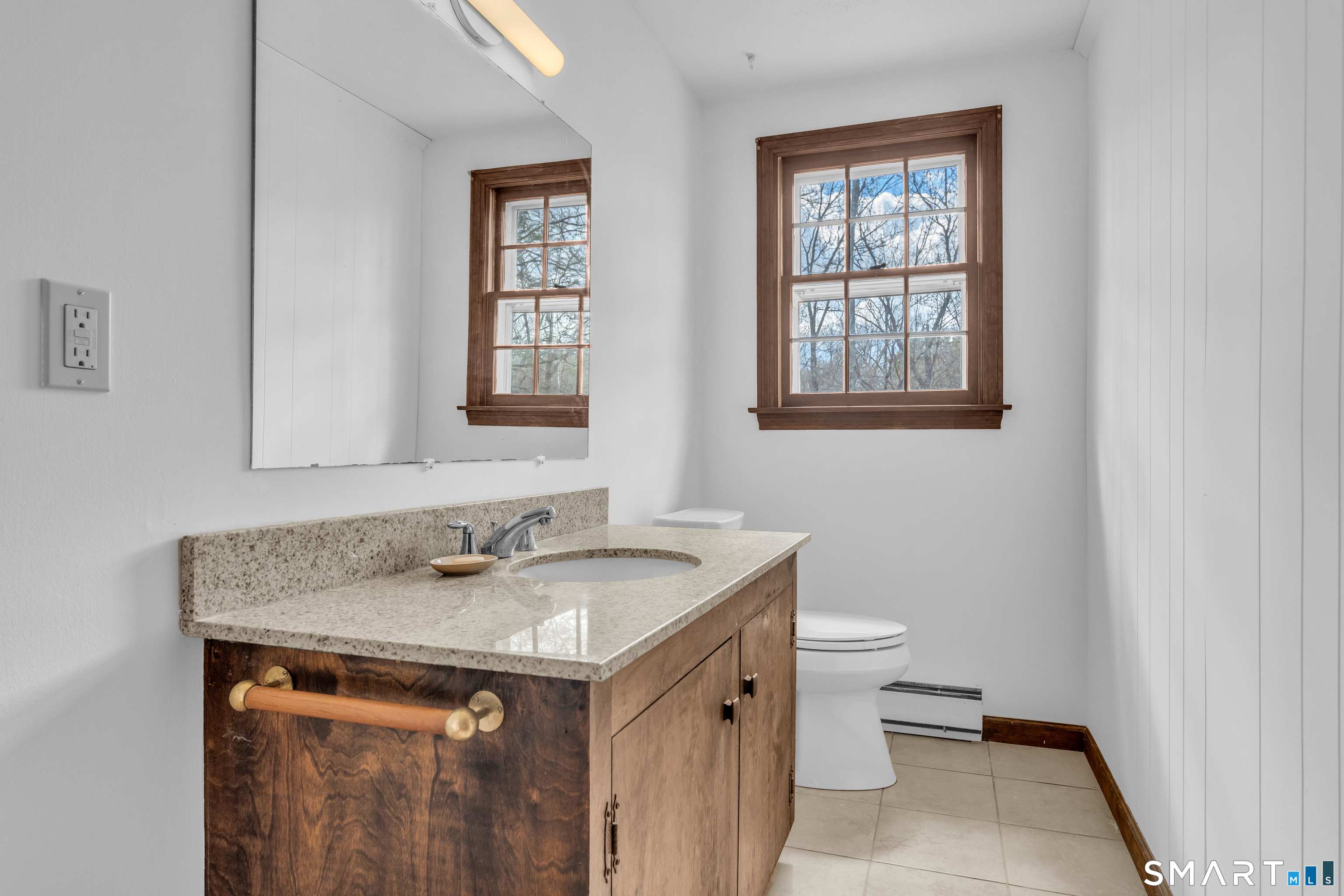 94 Quonnipaug Hill Road Guilford, CT 06437 - Photo 18 of 39