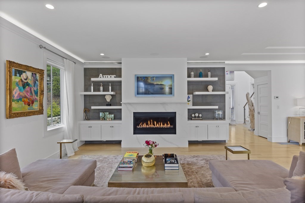 4 Dewing Path Wellesley, MA 02482 - Photo 8 of 41 a living room with furniture and rug