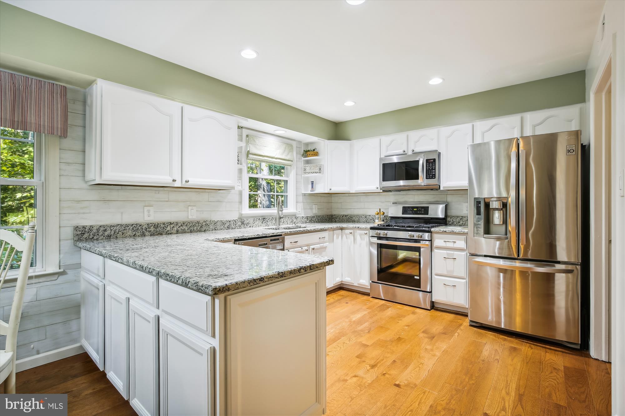 9207 Mac Swain Place Springfield, VA 22153 - Photo 15 of 87 Kitchen