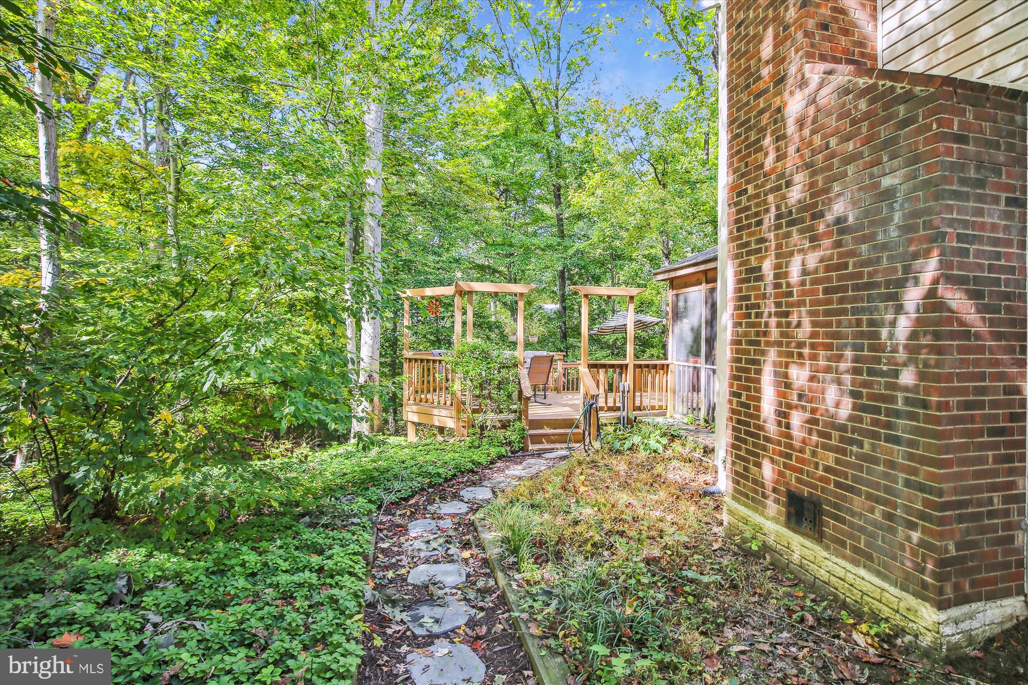 9207 Mac Swain Place Springfield, VA 22153 - Photo 42 of 87 Side Walk