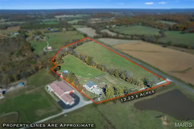 $380,000 | 184 Hope Hill Road, Oak Ridge, MO 63769