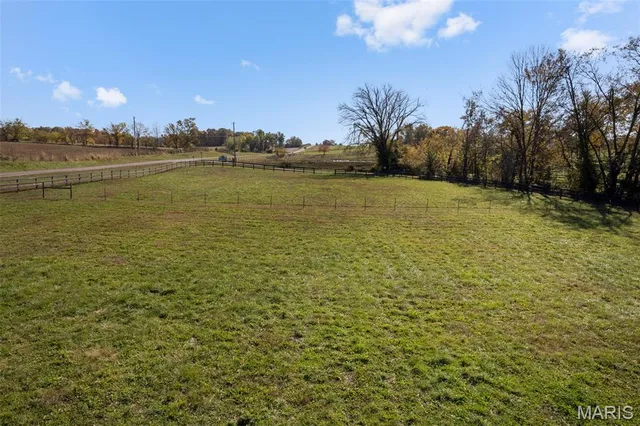 $380,000 | 184 Hope Hill Road, Oak Ridge, MO 63769