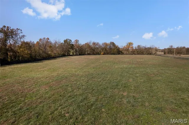 $380,000 | 184 Hope Hill Road, Oak Ridge, MO 63769