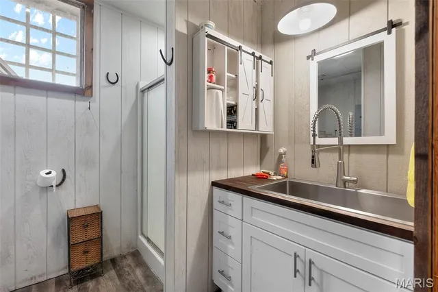 $380,000 | 184 Hope Hill Road, Oak Ridge, MO 63769