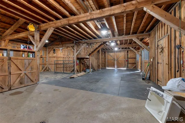 $380,000 | 184 Hope Hill Road, Oak Ridge, MO 63769