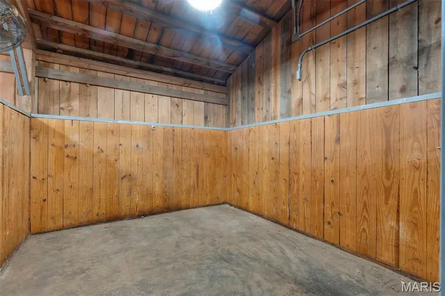 $380,000 | 184 Hope Hill Road, Oak Ridge, MO 63769