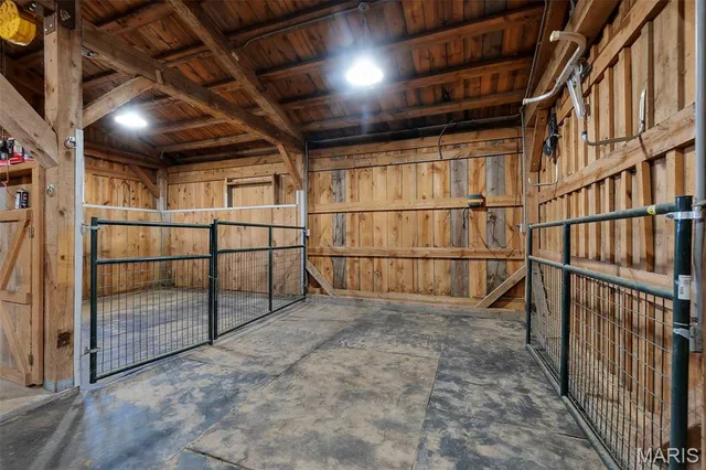 $380,000 | 184 Hope Hill Road, Oak Ridge, MO 63769