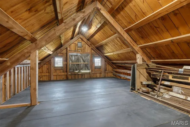 $380,000 | 184 Hope Hill Road, Oak Ridge, MO 63769