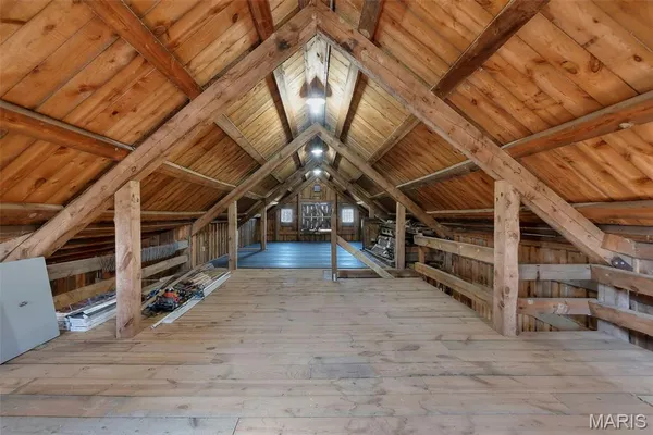 $380,000 | 184 Hope Hill Road, Oak Ridge, MO 63769