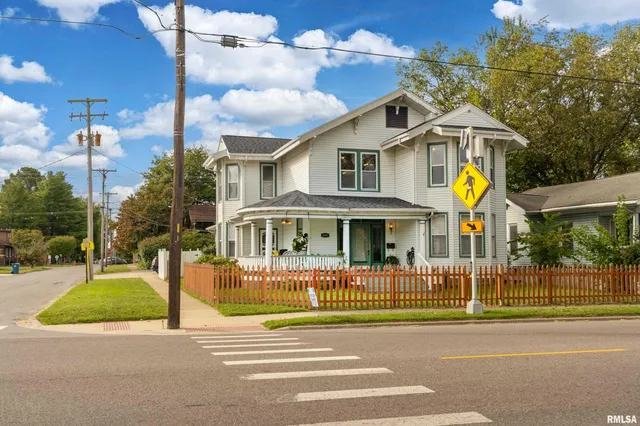 $219,000 | 2101 Walnut Street, Murphysboro, IL 62966