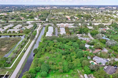 $1,500,000 | 76 Sw Avenue, Davie, FL 33314