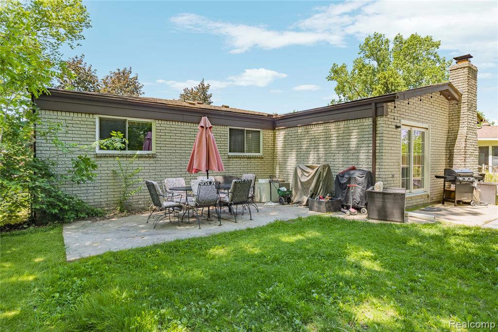 31720 Kelly Road Roseville, MI 48066 - Photo 40 of 42