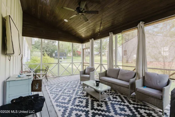 $479,900 | 532 East Jasper Street, Brandon, MS 39042