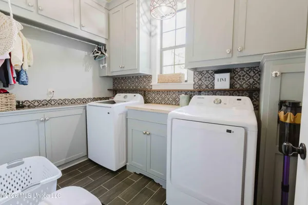 $479,900 | 532 East Jasper Street, Brandon, MS 39042