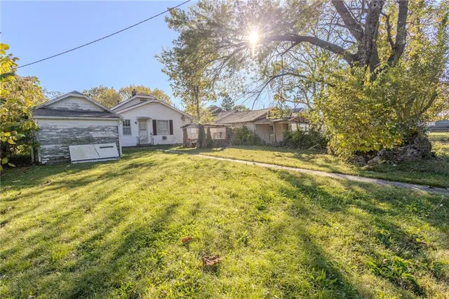 $52,000 | 1412 West 6th Street, Coffeyville, KS 67337