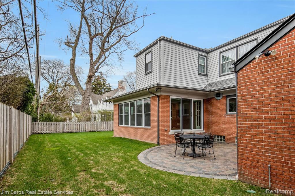 61 Colonial Road Grosse Pointe Shores, MI 48236 - Photo 45 of 47