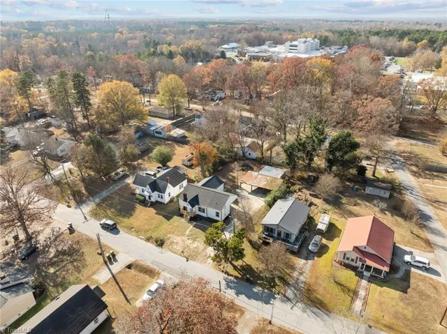 $235,000 | 104 Howard Street, Thomasville, NC 27360