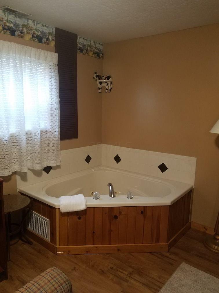 10448 Rich Hollow Road Southwest Lancaster, OH 43130 - Photo 22 of 27 22520175_1896029130422276_64764999959590