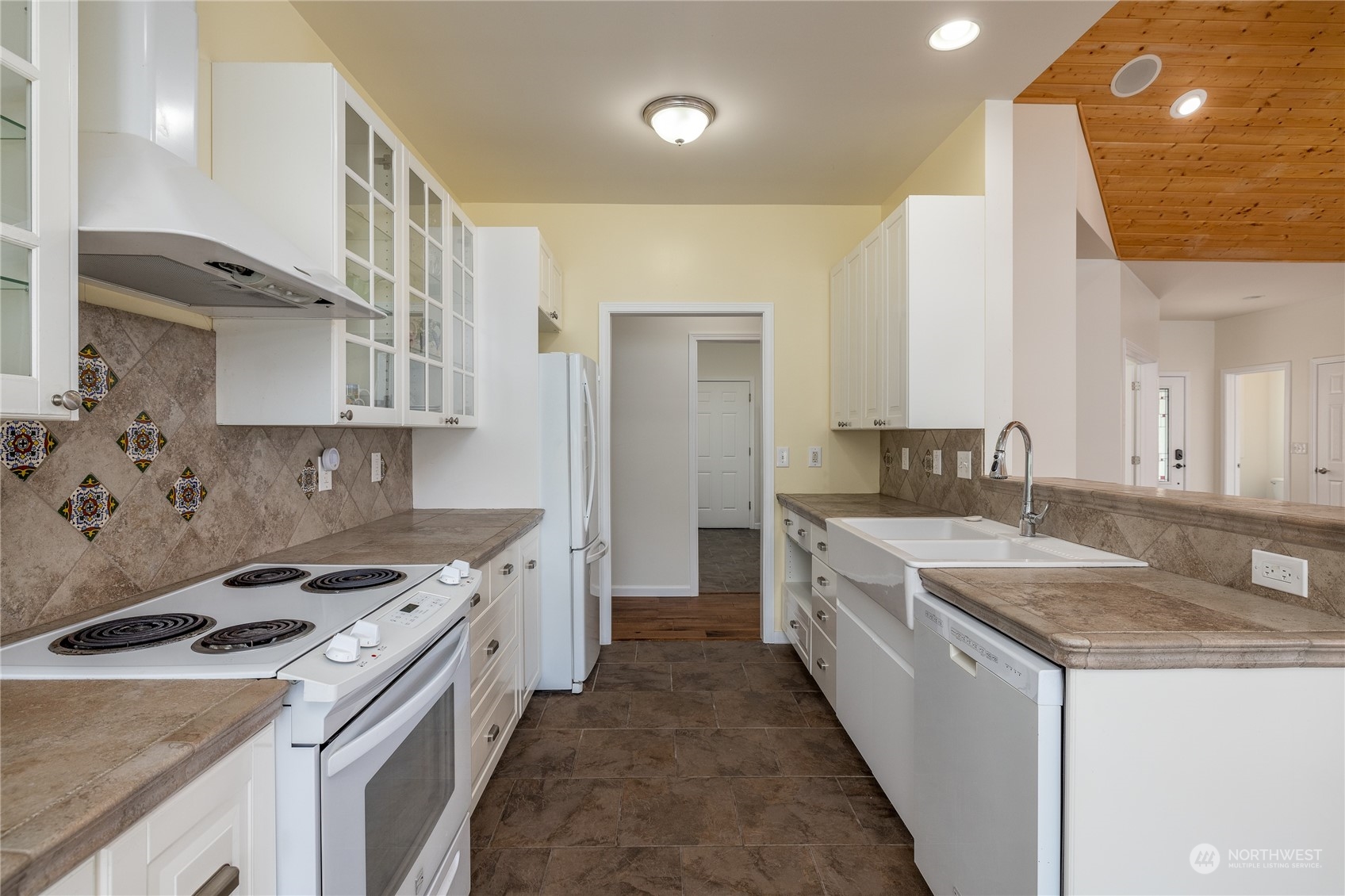 403911 State Rte 20 Cusick, WA 99119 - Photo 5 of 40 Gallery Image 5