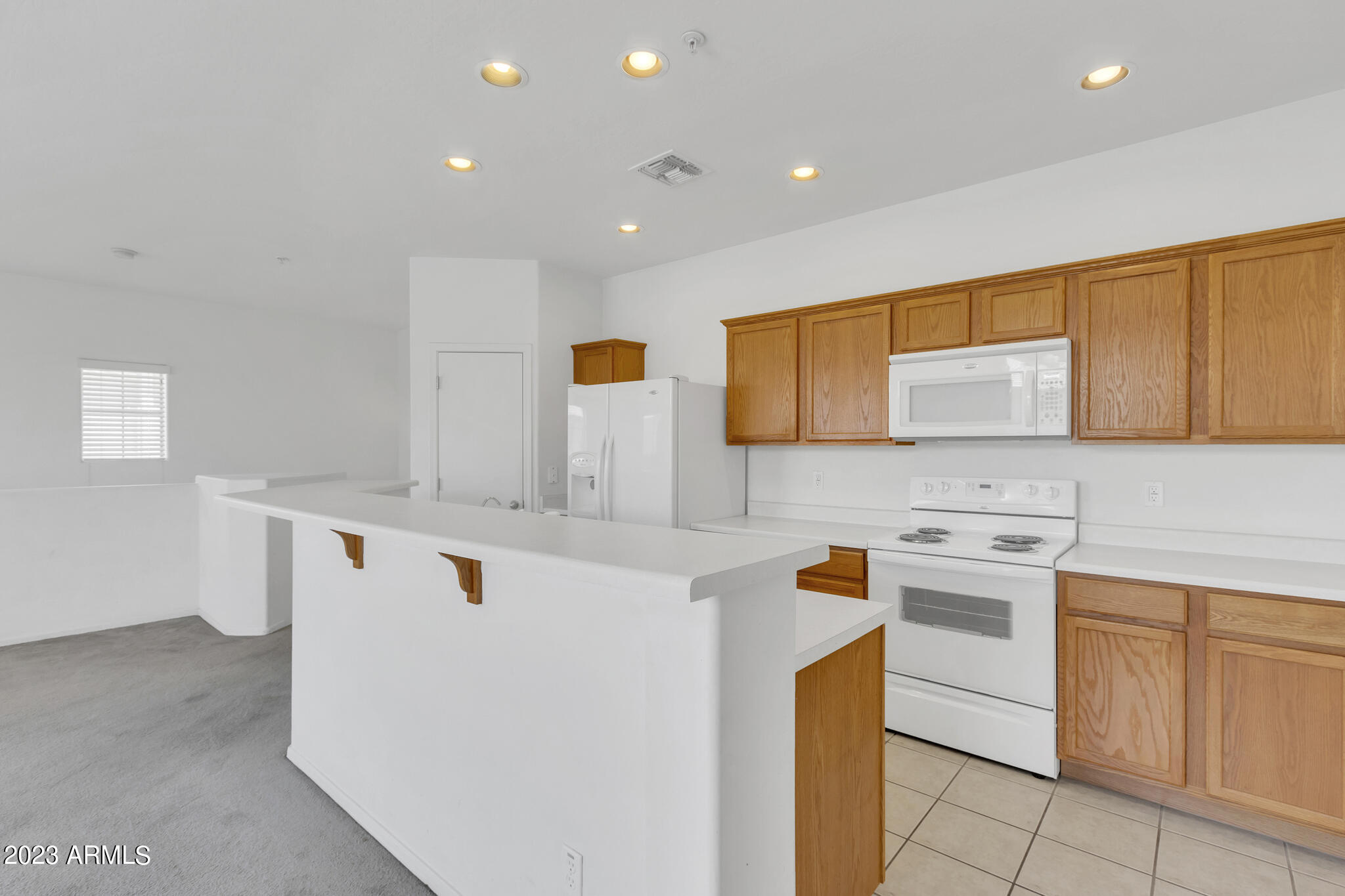 1255 South Rialto, Unit 110 Mesa, AZ 85209 - Photo 6 of 15 1255 S Rialto unit 110-11
