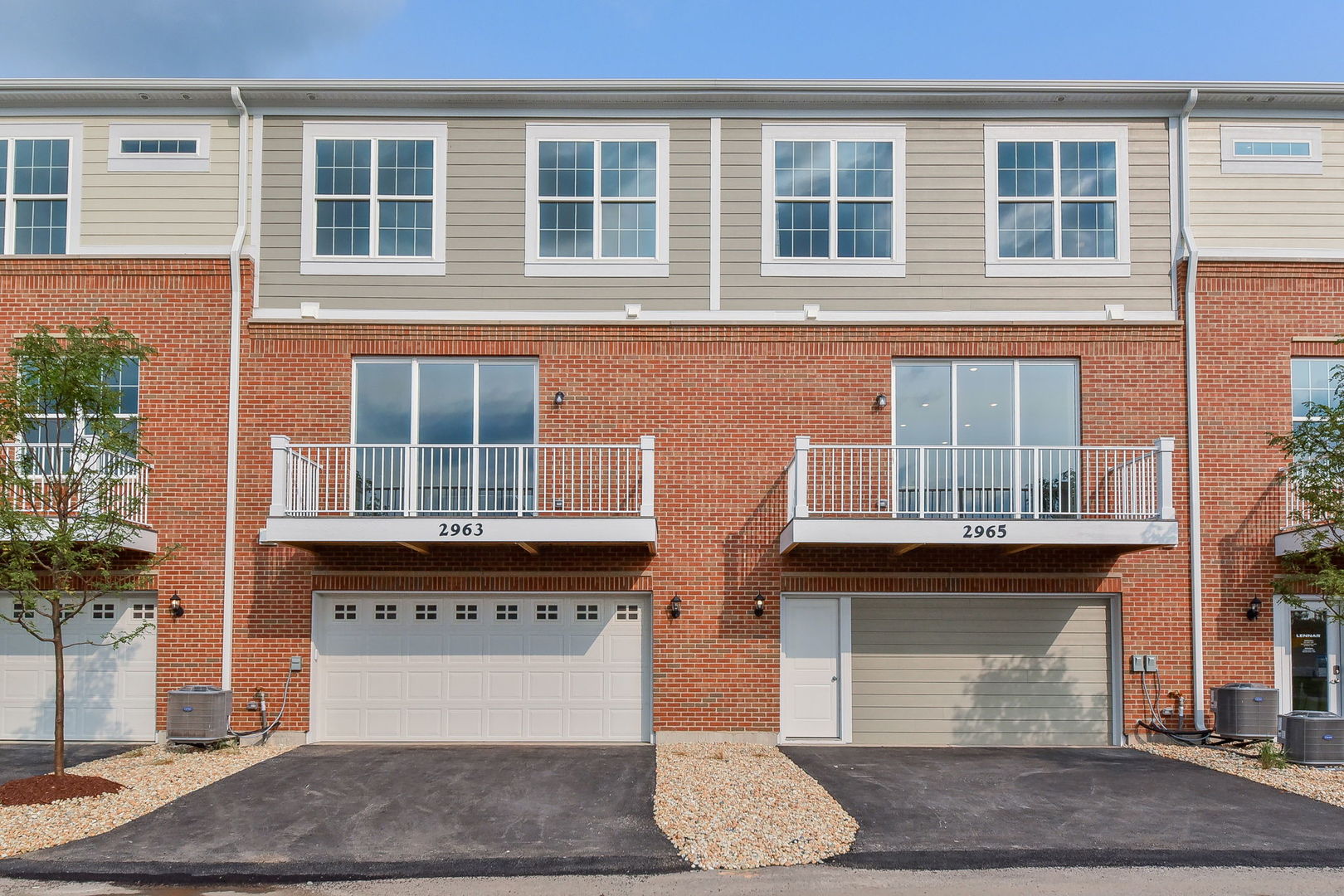 2954 Reflection Drive Naperville, IL 60564 - Photo 3 of 32