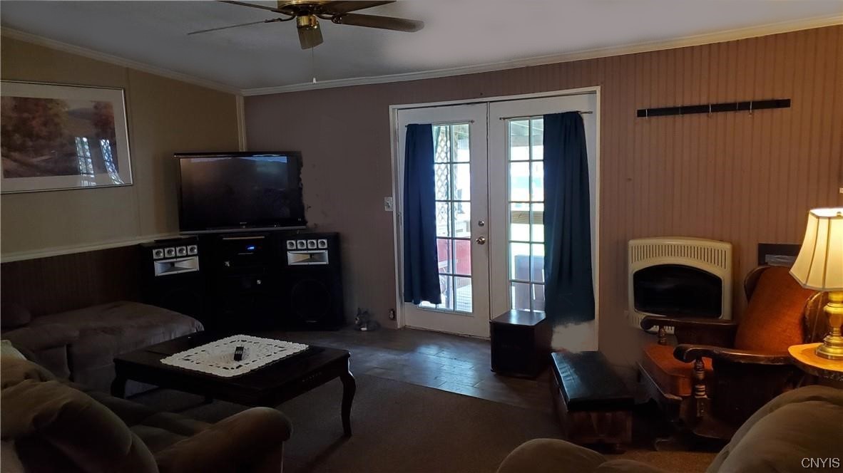 1641 Fyler Road Sullivan, NY 13037 - Photo 2 of 27 Livingroom- view 1 Doors lead to the large d