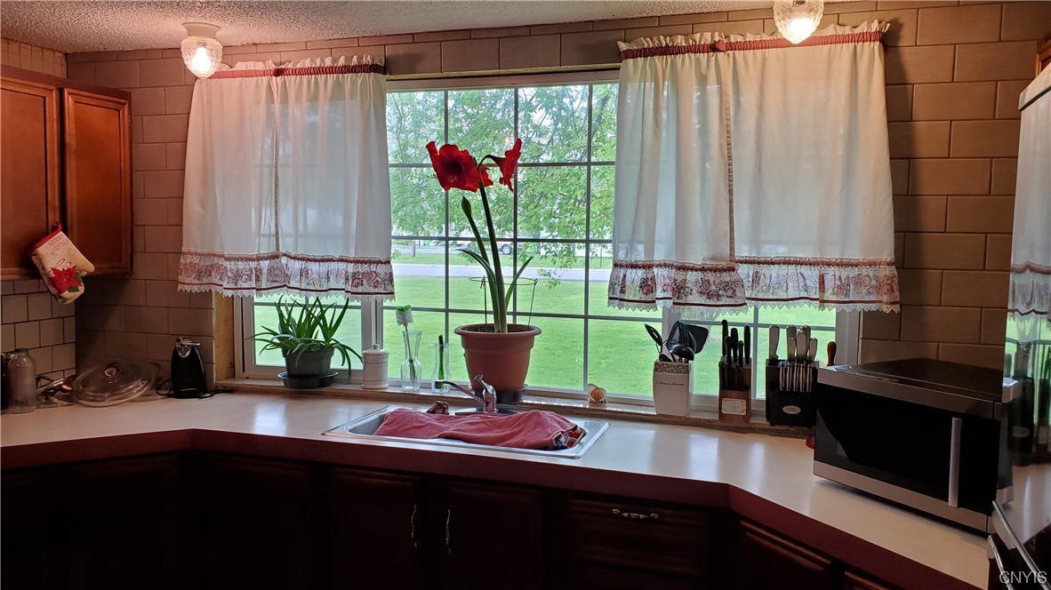 1641 Fyler Road Sullivan, NY 13037 - Photo 6 of 27 Kitchen sink views the front yard.
